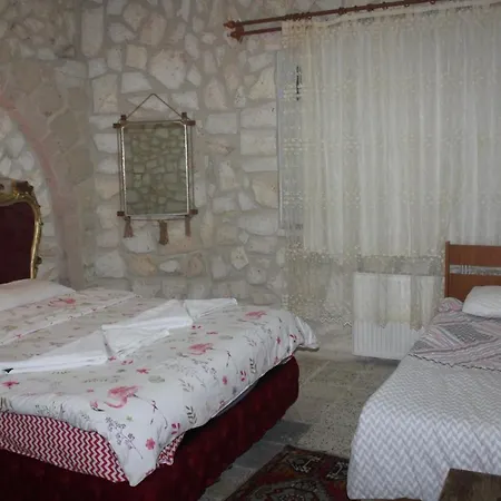 Crazy Horse Hostal Ortahisar