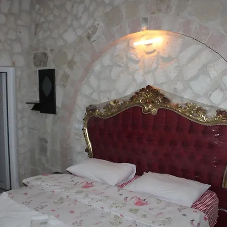 Crazyhorse Hostel Ortahisar