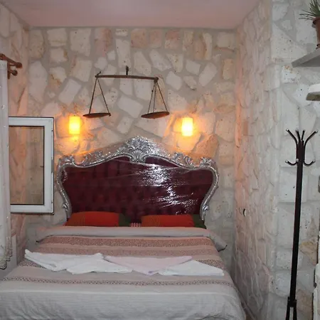 Crazy Horse Hostal Ortahisar