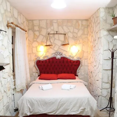 Hostal Crazy Horse