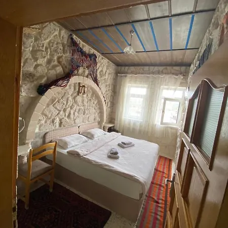 Crazy Horse Hostal Ortahisar