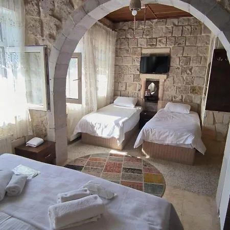 Crazy Horse Hostal *