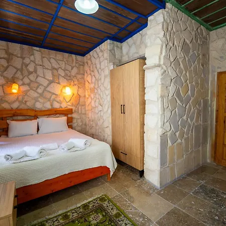 Hostel Crazy Horse Ortahisar
