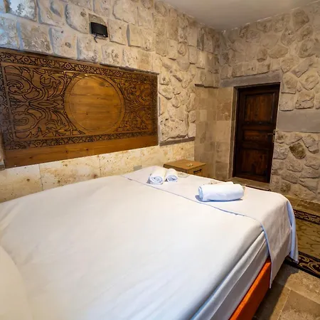 Crazy Horse Hostel *