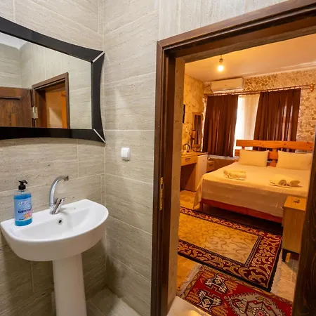 Hostel Crazy Horse