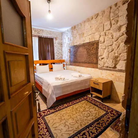 Crazy Horse Hostel *