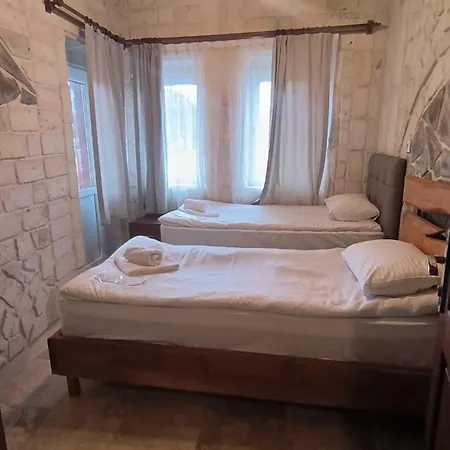 Crazy Horse Hostel Ortahisar