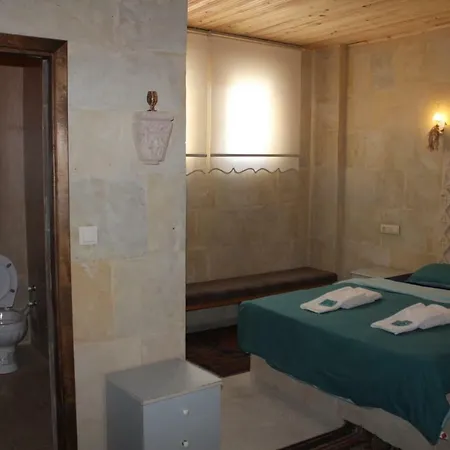 Crazyhorse Hostel Ortahisar