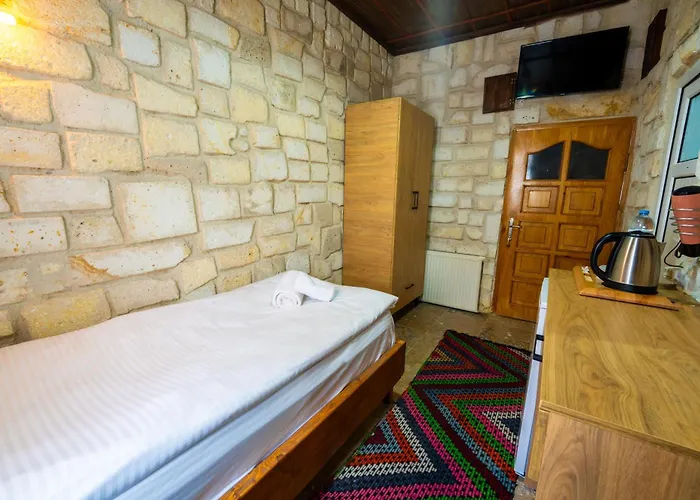 Crazy Horse Hostel *