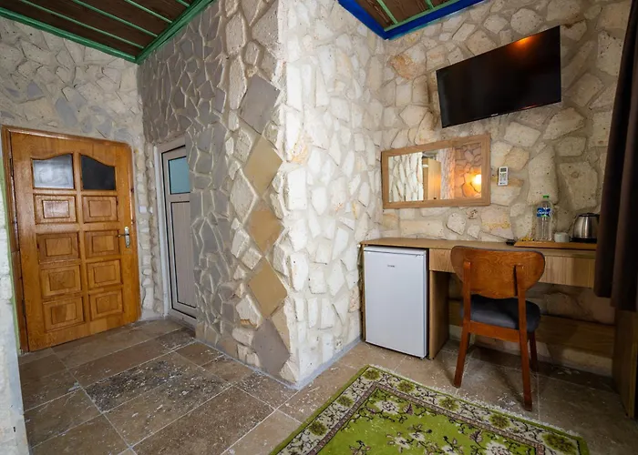 Crazy Horse Hostel *